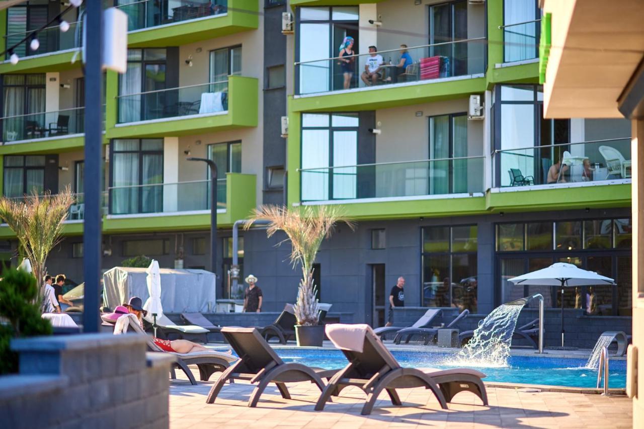 Dava Aparthotel Pool & Spa Mamaia Nord Нэводари Экстерьер фото